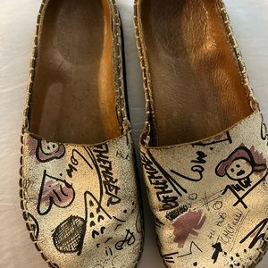 Handmade & painted Italian mules, size 8